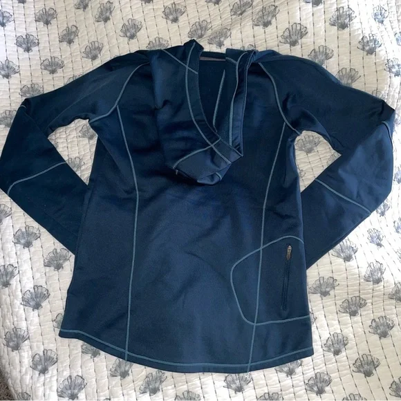 Columbia Omni-Wick Quarter Zip - Picture 2 of 10